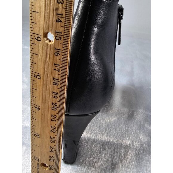 Nine West Leather and Suede Zipper Booties-Black-SZ 8M - Picture 8 of 8